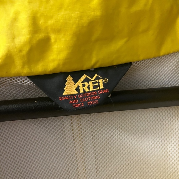 REI bright yellow raincoat (no hood, long in back for rear-end coverage) pockets - Picture 8 of 13